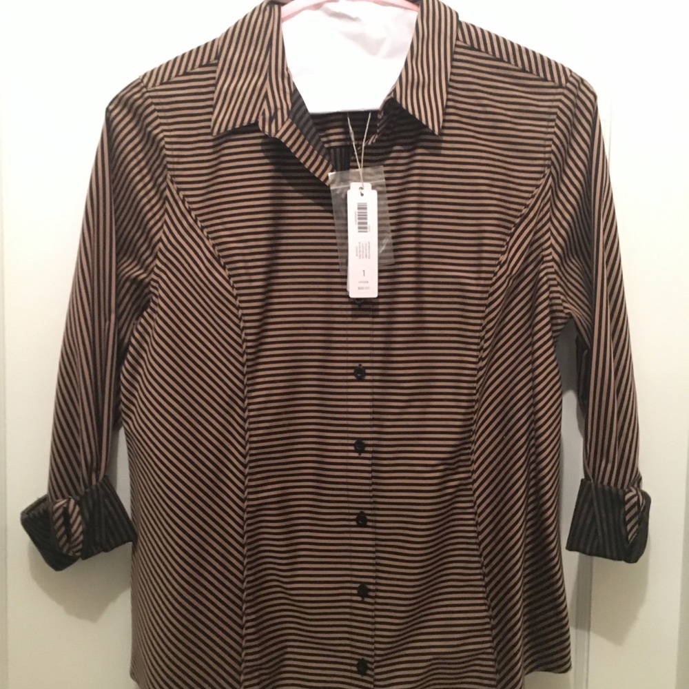 Chico’s gold/black No Iron Blouse NWT